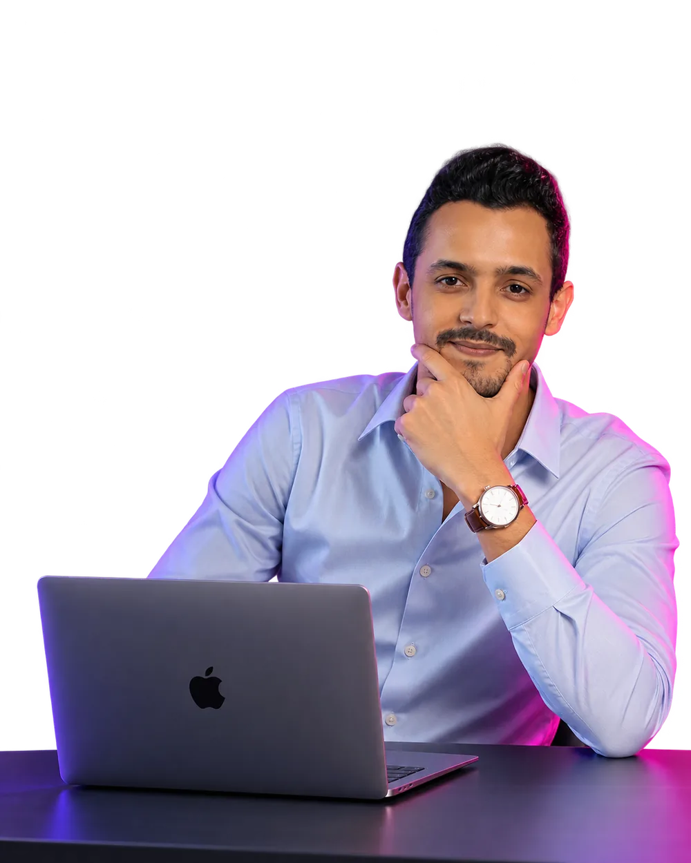 Portrait de Simoinvest, expert en optimisation d'annonces Airbnb au Maroc.